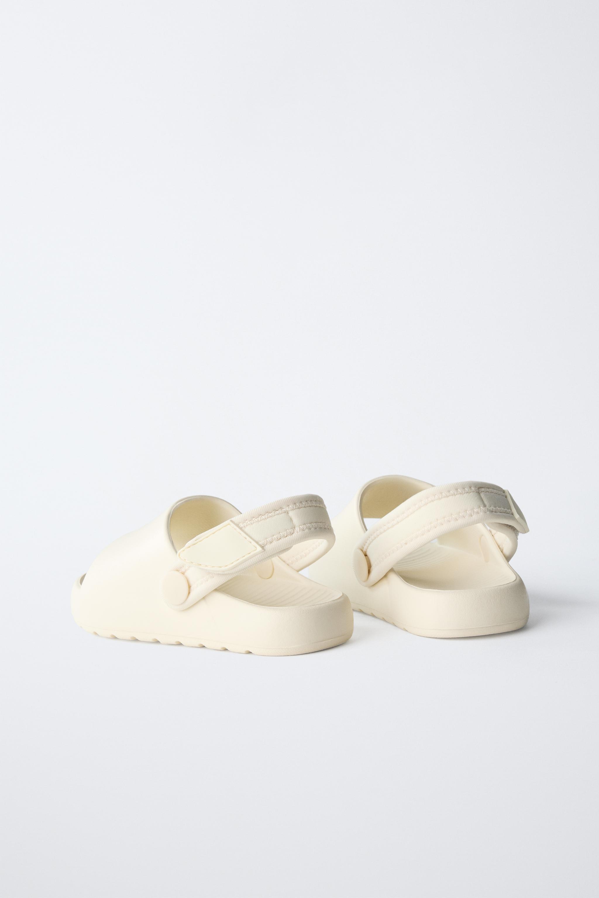 RUBBER SLIDE SANDALS